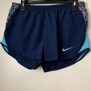 ✨ Nike running shorts ✨